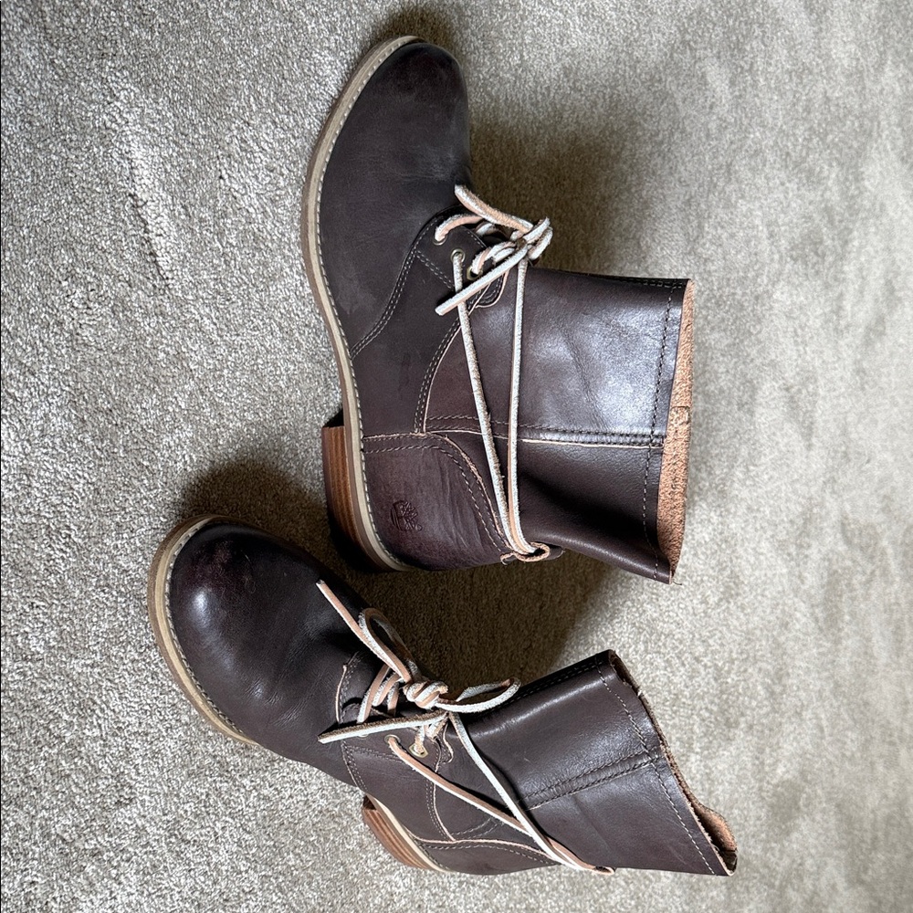 Women’s Brown Leather Timberland Boots Earrhkeepers